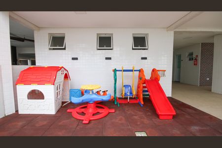 Apartamento para alugar com 90m², 2 quartos e 1 vaga Apartamento para alugar com 90m², 2 quartos e 1 vagaÁrea comum - Playground