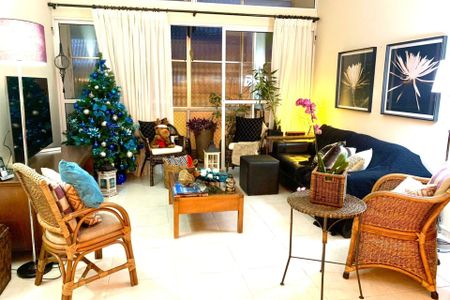 Apartamento à venda com 156m², 3 quartos e 1 vaga