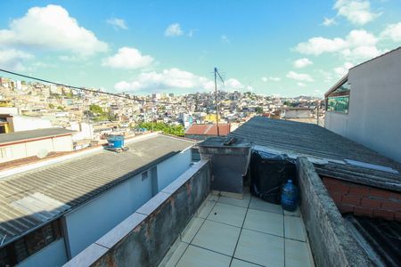 Casa à venda com 108m², 1 quarto e 1 vaga Casa à venda com 108m², 1 quarto e 1 vagaVista
