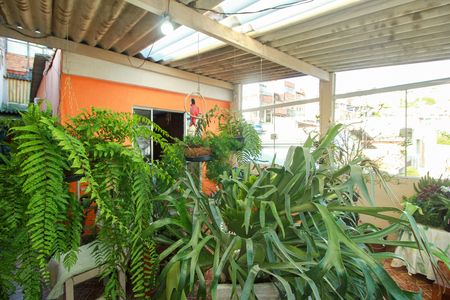 Casa à venda com 108m², 1 quarto e 1 vaga Casa à venda com 108m², 1 quarto e 1 vagaVaranda