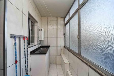 Apartamento à venda com 65m², 2 quartos e sem vaga Apartamento à venda com 65m², 2 quartos e sem vagaÁrea de Serviço