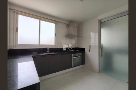 Apartamento à venda com 150m², 2 quartos e 3 vagas
