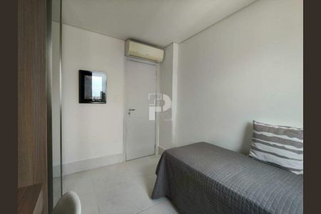 Apartamento à venda com 150m², 2 quartos e 3 vagas