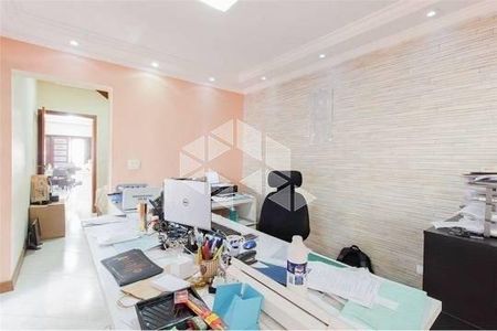 Casa à venda com 3 quartos, 203m² em Vila Antonina, São Paulo