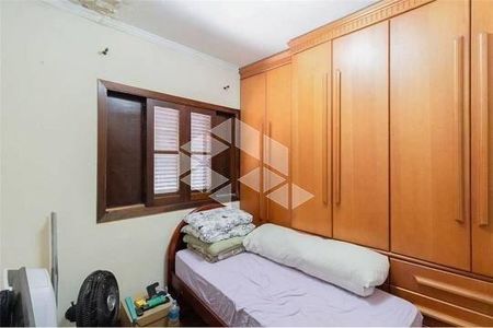 Casa à venda com 3 quartos, 203m² em Vila Antonina, São Paulo