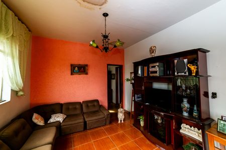 Sala de casa à venda com 5 quartos, 189m² em Santa Efigênia, Belo Horizonte