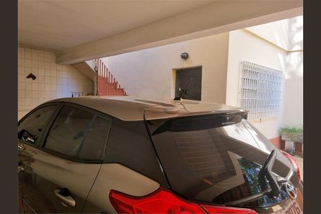Casa de condomínio à venda com 214m², 3 quartos e 3 vagas