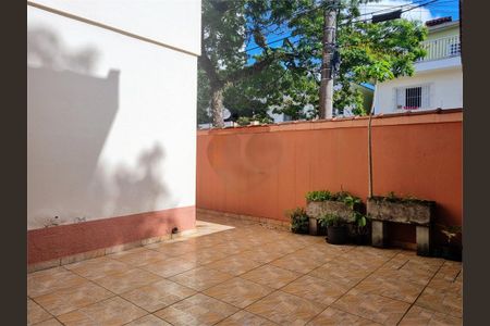 Casa de condomínio à venda com 214m², 3 quartos e 3 vagas