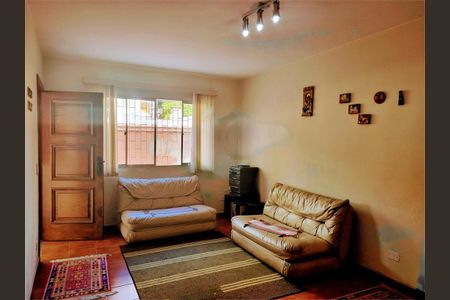 Casa de Condomínio à venda com 3 quartos, 214m² em Vila Sao Paulo, São Paulo