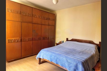 Casa de Condomínio à venda com 3 quartos, 214m² em Vila Sao Paulo, São Paulo