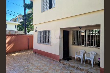Casa de condomínio à venda com 214m², 3 quartos e 3 vagas