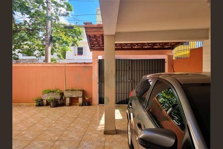 Casa de condomínio à venda com 214m², 3 quartos e 3 vagas