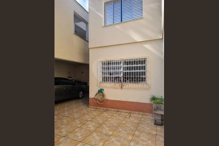 Casa de condomínio à venda com 214m², 3 quartos e 3 vagas