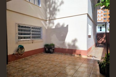 Casa de condomínio à venda com 214m², 3 quartos e 3 vagas