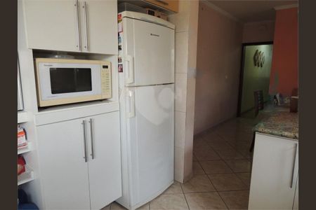 Casa à venda com 240m², 4 quartos e 2 vagas