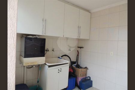 Casa à venda com 240m², 4 quartos e 2 vagas