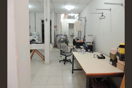 Casa à venda com 4 quartos, 240m² em Vila Metalúrgica, Santo André