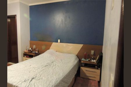Casa à venda com 4 quartos, 240m² em Vila Metalúrgica, Santo André
