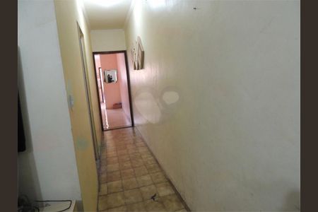 Casa à venda com 240m², 4 quartos e 2 vagas
