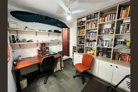 Casa à venda com 3 quartos, 110m² em Santo Amaro, São Paulo