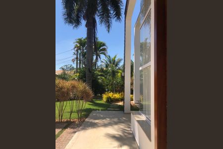 Casa de condomínio à venda com 600m², 5 quartos e 6 vagas