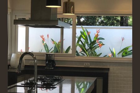 Casa de condomínio à venda com 600m², 5 quartos e 6 vagas