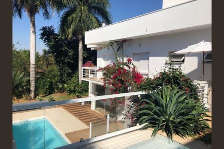 Casa de condomínio à venda com 600m², 5 quartos e 6 vagas