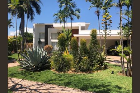 Casa de condomínio à venda com 600m², 5 quartos e 6 vagas
