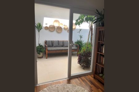 Casa de condomínio à venda com 600m², 5 quartos e 6 vagas