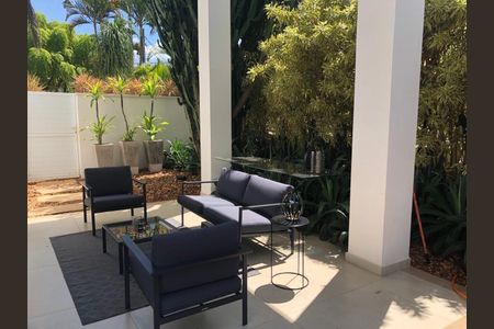 Casa de condomínio à venda com 600m², 5 quartos e 6 vagas