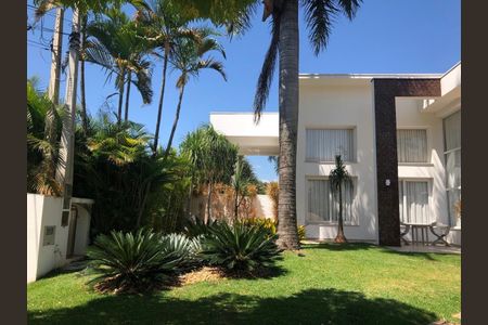 Casa de condomínio à venda com 600m², 5 quartos e 6 vagas