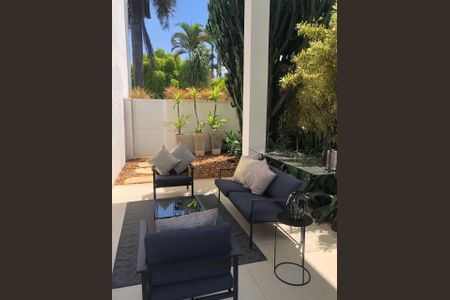 Casa de condomínio à venda com 600m², 5 quartos e 6 vagas