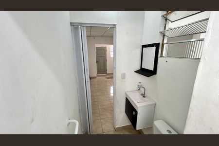 Casa para alugar com 40m², 1 quarto e sem vaga Casa para alugar com 40m², 1 quarto e sem vagaBanheiro