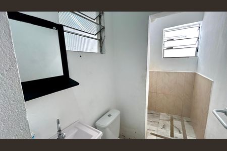 Banheiro de casa para alugar com 1 quarto, 40m² em Jardim Ponte Alta I, Guarulhos