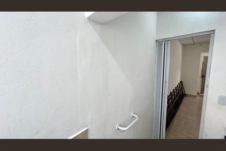Casa para alugar com 40m², 1 quarto e sem vaga Casa para alugar com 40m², 1 quarto e sem vagaBanheiro