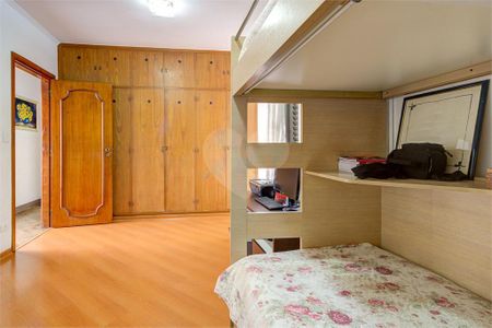 Casa à venda com 234m², 3 quartos e 4 vagas