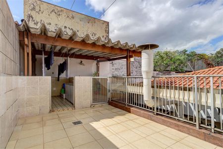 Casa à venda com 234m², 3 quartos e 4 vagas