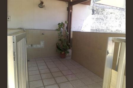 Casa à venda com 234m², 3 quartos e 4 vagas