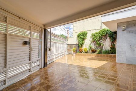 Casa à venda com 234m², 3 quartos e 4 vagas