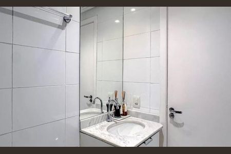 Apartamento à venda com 65m², 2 quartos e 1 vagaFoto 24