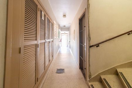 Apartamento para alugar com 43m², 1 quarto e sem vaga Apartamento para alugar com 43m², 1 quarto e sem vagaHall de entrada