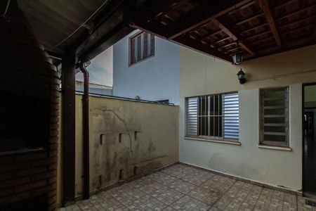 Casa à venda com 125m², 3 quartos e 1 vaga Casa à venda com 125m², 3 quartos e 1 vagaQuintal
