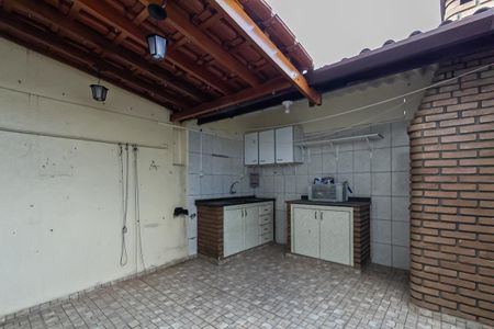 Casa à venda com 125m², 3 quartos e 1 vaga Casa à venda com 125m², 3 quartos e 1 vagaQuintal