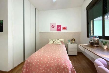 Apartamento à venda com 4 quartos, 298m² em Santo Antônio, Belo Horizonte