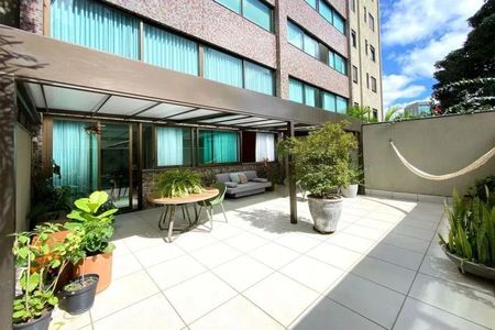 Apartamento à venda com 298m², 4 quartos e 4 vagas