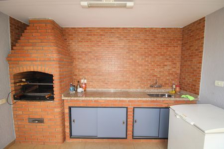 Casa à venda com 145m², 2 quartos e 1 vagaÁrea de Serviço