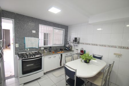 Casa à venda com 145m², 2 quartos e 1 vagaCozinha