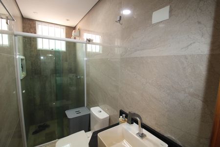 Casa à venda com 145m², 2 quartos e 1 vagaBanheiro