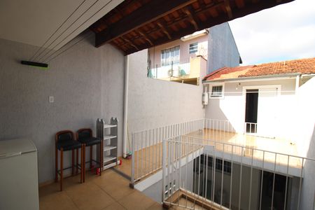 Casa à venda com 145m², 2 quartos e 1 vagaÁrea de Serviço