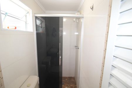 Casa à venda com 145m², 2 quartos e 1 vagaÁrea de Serviço - Banheiro